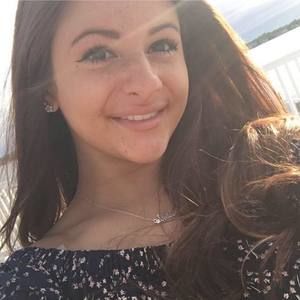 Meet your Posher, Isabella